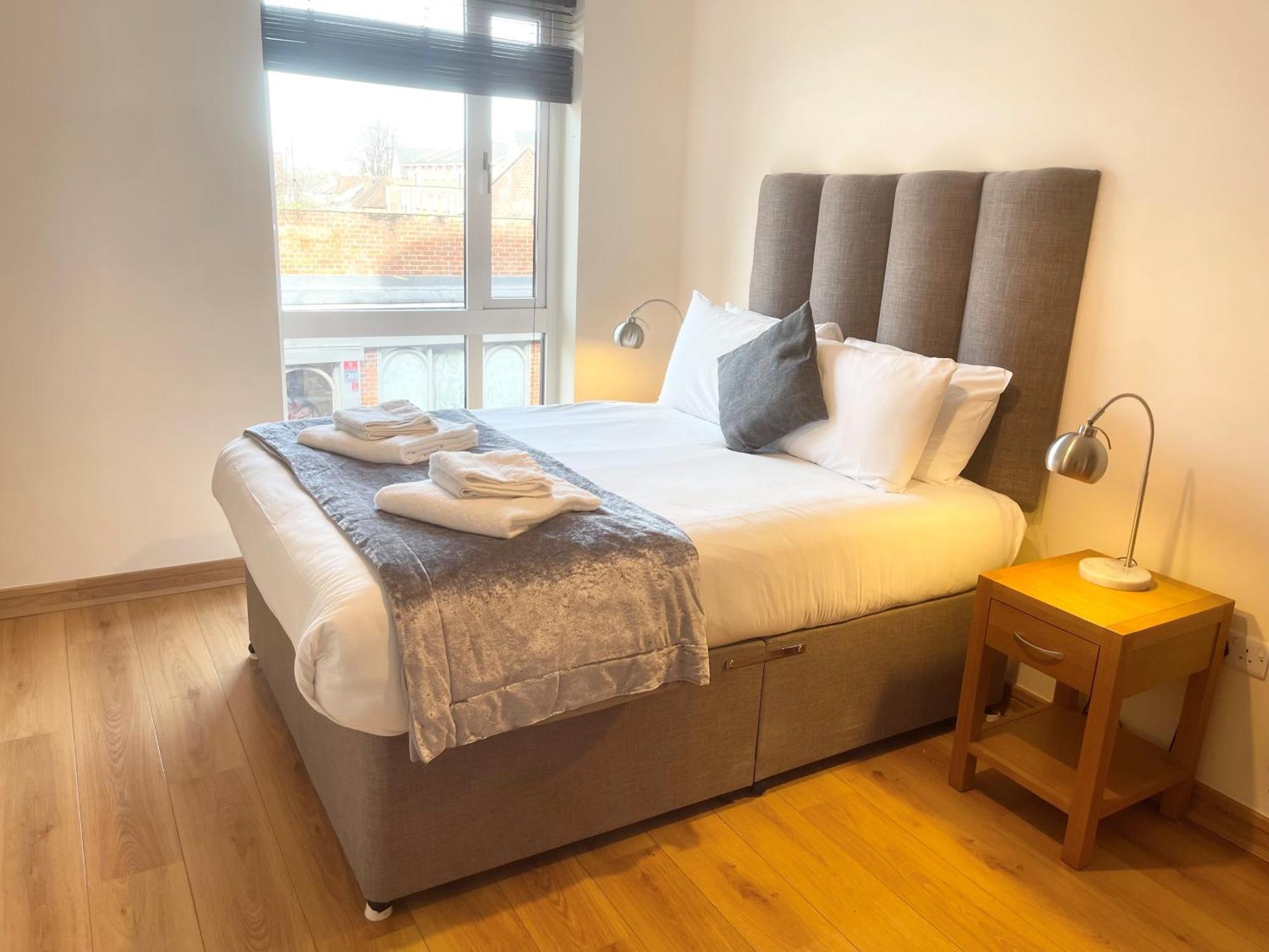 Blue Sky Apartments@Guildford Town Centre Ngoại thất bức ảnh