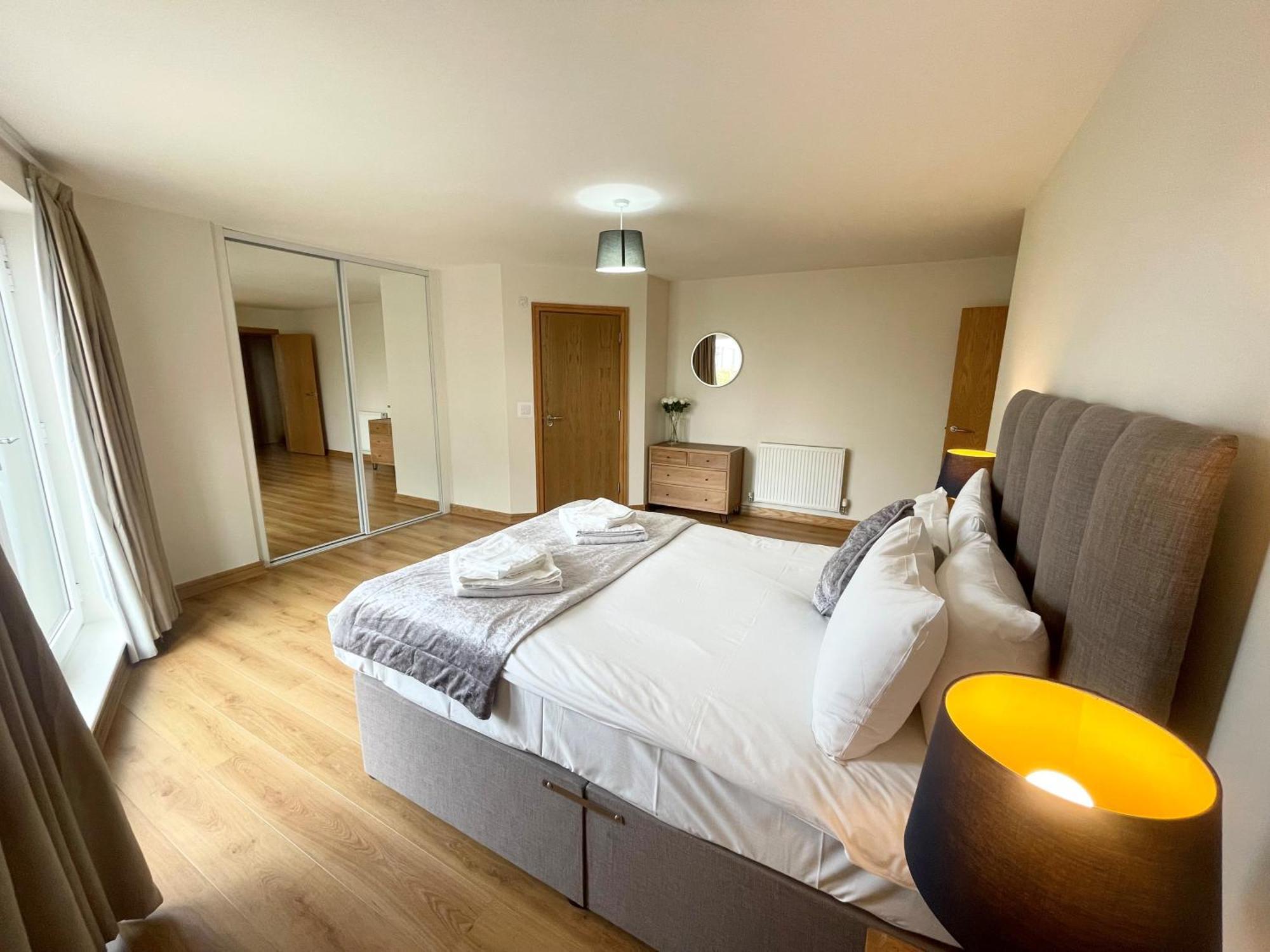 Blue Sky Apartments@Guildford Town Centre Ngoại thất bức ảnh